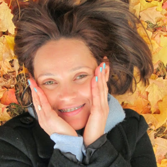 Meet your Posher, Maria - Picture 1 of 1